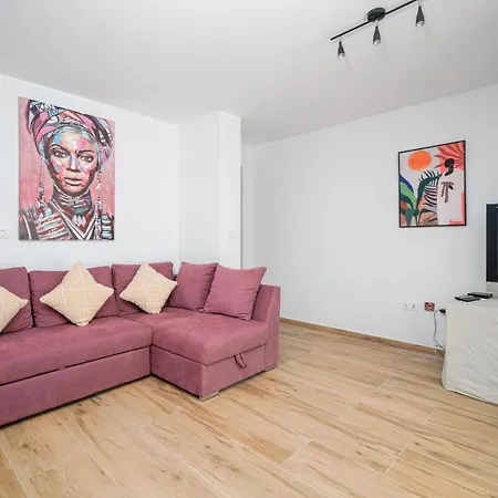 Apartament Pina Tourist