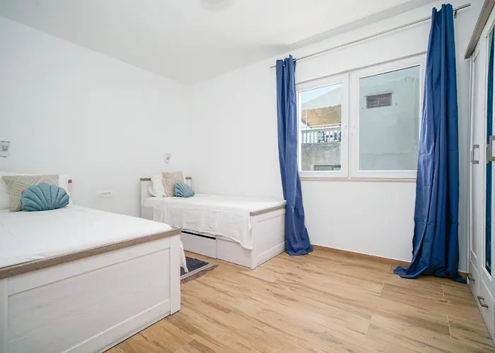 Apartament Pina Tourist *