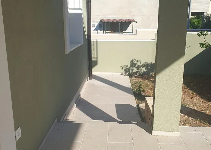 Apartament Pina Tourist